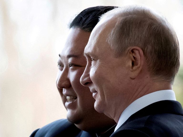 Putin şi Kim se întâlnesc la cosmodromul Vostocinîi din estul Rusiei