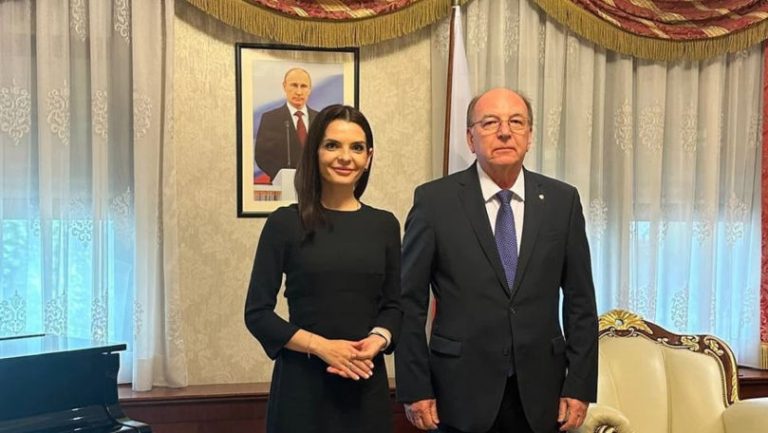 Evghenia Guțul s-a întâlnit cu ambasadorul rus în Moldova