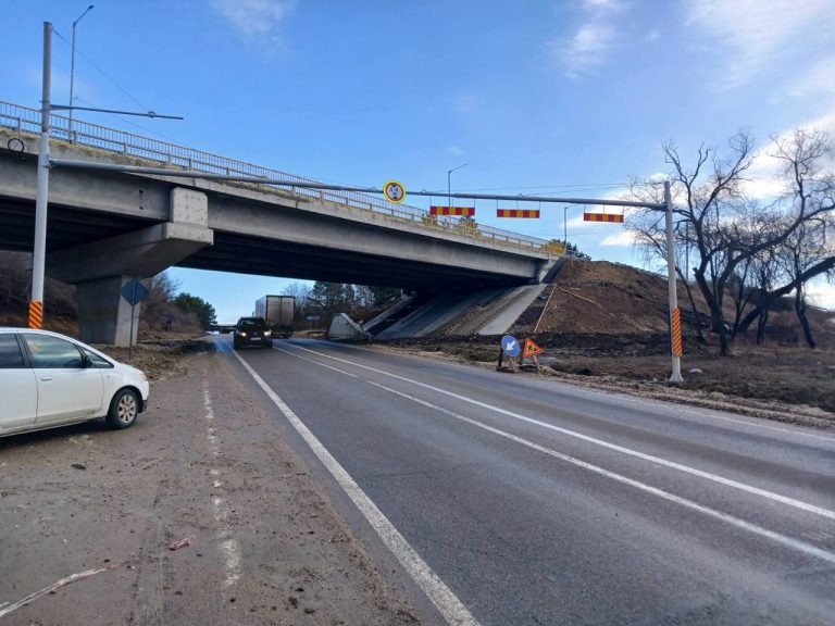 Reparația podului din apropierea orașului Cricova este aproape finisată. Când va fi dat în exploatare podul