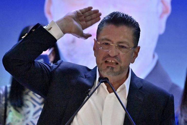 Rodrigo Chaves este noul preşedinte în Costa Rica
