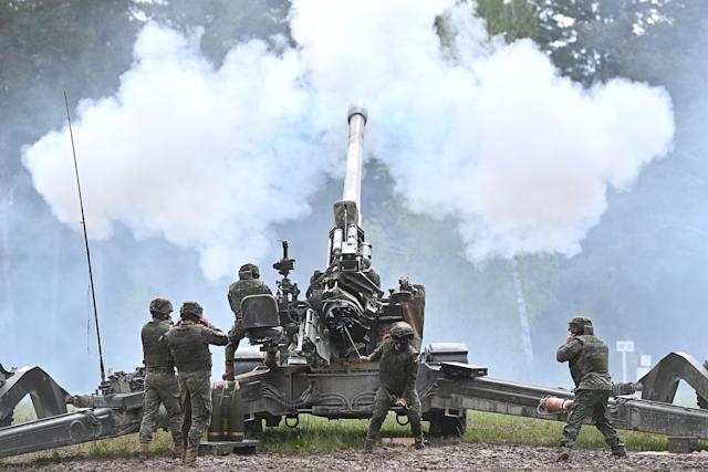 Germania intenţionează să trimită şi mai multe obuziere Howitzer în Ucraina
