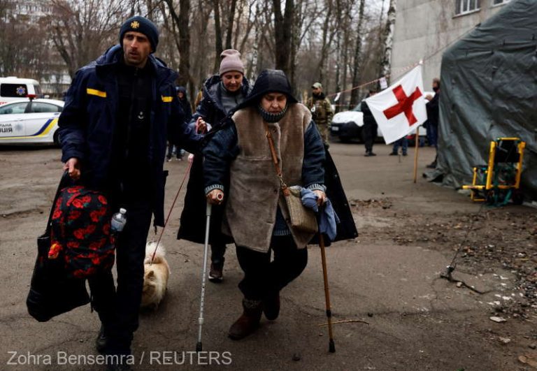 Ucraina deschide noi coridoare pentru evacuarea civililor; ruşii bombardează Nikolaev