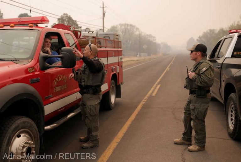Un incendiu de vegetaţie PÂRJOLEŞTE New Mexico! 6.000 de oameni au fost evacuaţi de urgenţă