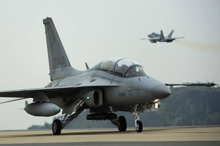 Polonia cumpără din Coreea de Sud 48 de noi avioane de luptă ușoare