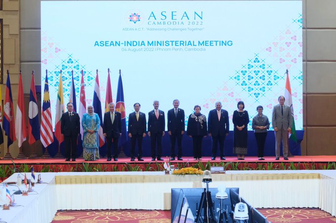 Le dă ‘cu virgulă’: ASEAN avertizează despre riscul unei ‘erori de calcul’ privind Taiwanul