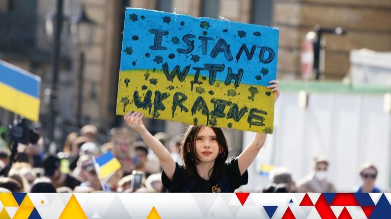 Comisia Europeană şi alţi donatori vor să aloce 9,1 miliarde de euro pentru sprijinirea refugiaţilor ucraineni
