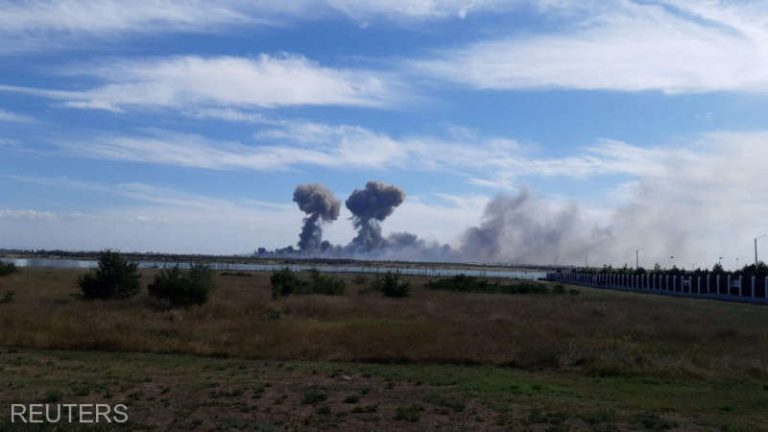 Incendiu puternic la baza aeriană militară Belbek din Crimeea