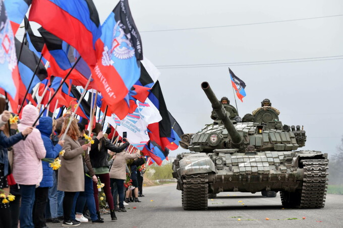 Liderii regiunilor separatiste din Ucraina au ajuns la Moscova pentru a finaliza ANEXAREA