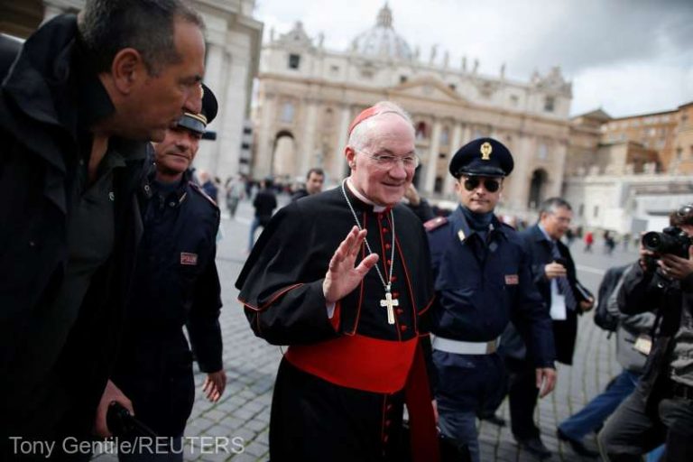 Un influent cardinal, odinioară favorit pentru a deveni Papă, este acuzat de agresiuni sexuale