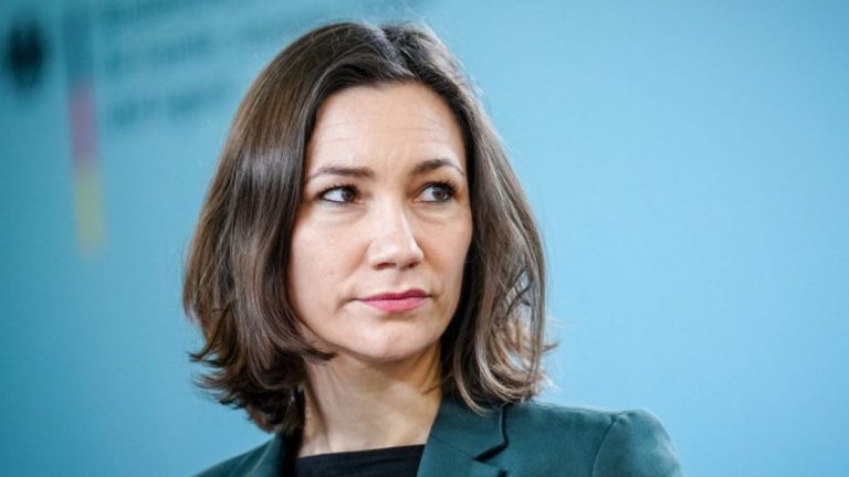 Anne Spiegel, ministrul german al Familiei, demisionează, pe fondul criticilor