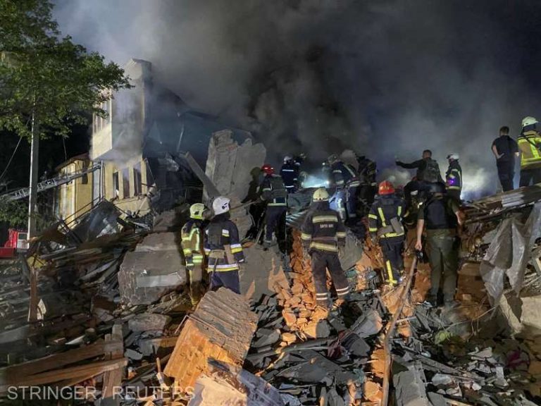 Cinci civili au murit în orașul Harkov și rețeaua electrică a fost avariată în atacurile rusești