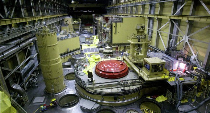Ungaria dă undă verde pentru construirea a două noi reactoare la centrala atomică de la Paks