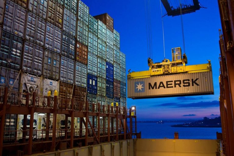 Maersk îşi vinde participaţia deţinută la operatorul portuar rus Global Ports