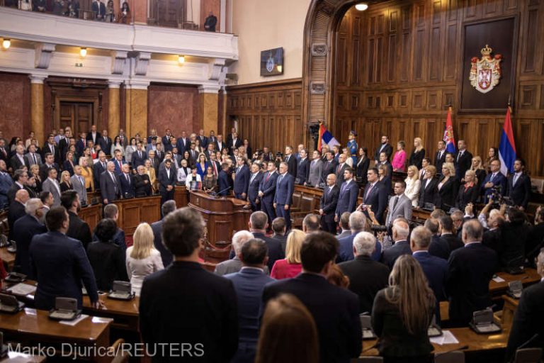 Parlamentul sârb a votat un nou guvern