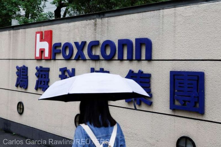 Autoritățile chineze renunţă la restricții în zona în care se află cea mai mare fabrică de iPhone din lume