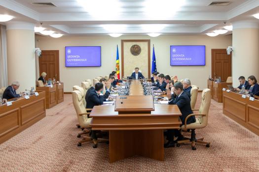 Termenul de acordare a protecției temporare persoanelor strămutate din Ucraina va fi prelungit, pentru încă un an