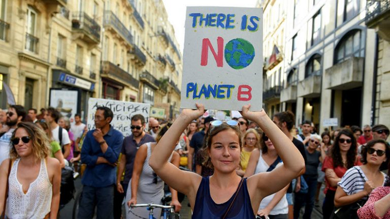 Tribunalul condamnă statul francez pentru NEREZOLVAREA crizei climatice