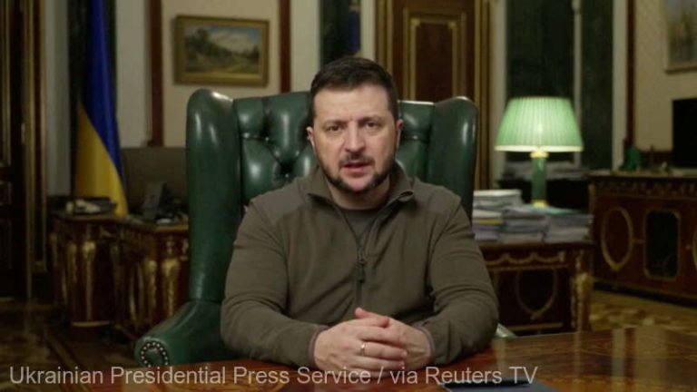 Zelenski îi încurajează pe ucraineni în faţa frigului iernii şi a greutăţilor – VIDEO