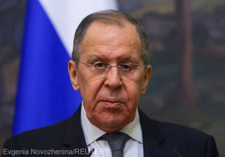 Lavrov spune că Rusia este gata să se întâlnească cu emisarul Vaticanului pentru pace în Ucraina