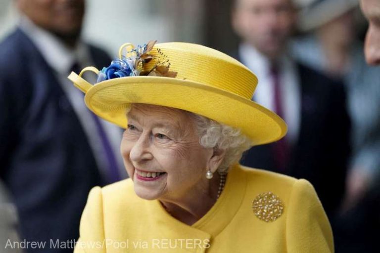 Anecdote despre regina Elisabeta a II-a: O imitatoare excelentă şi participantă în secret la cursele de la Ascot