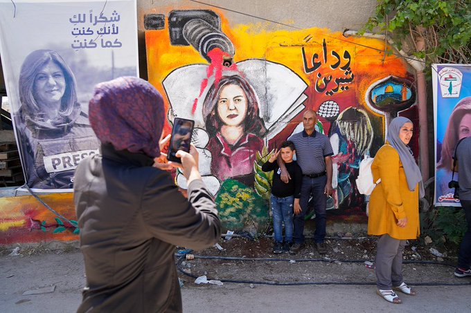Palestinienii o comemorează pe jurnalista Shireen Abu Akleh