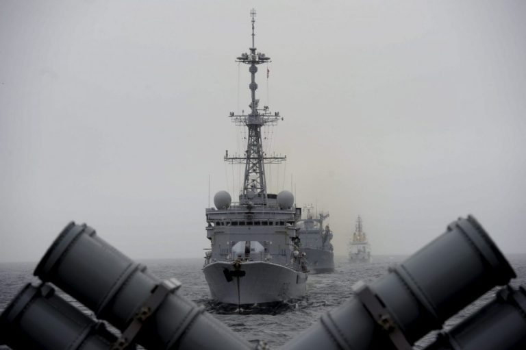 Rusia spionează infrastructuri critice în apele din nordul Europei, inclusiv cu nave de cercetare (media scandinave)
