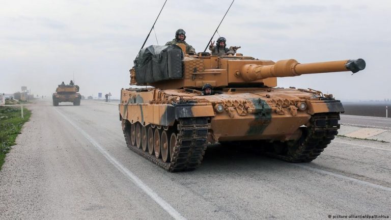 Compania germană Rheinmetall va putea livra Ucrainei cel mai devreme în 2024 tancurile Leopard reparate