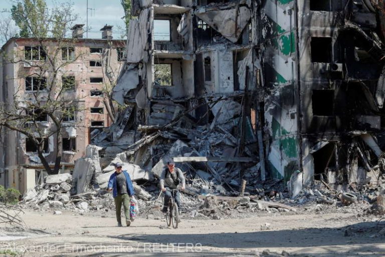 Cel puțin cinci civili au fost uciși în ultimele 24 de ore în timpul atacurilor din Ucraina