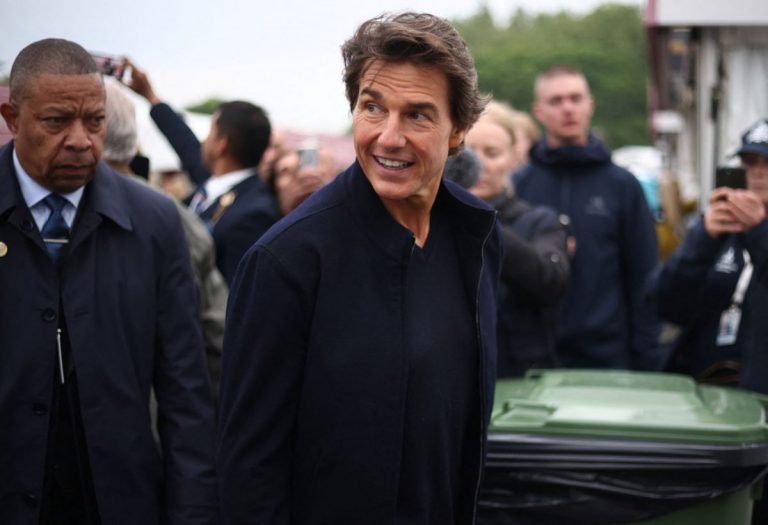 VIDEO – Misiune imposibilă: Momentul în care Tom Cruise vrea să se urce în mașina premierului Rishi Sunak, dar nu reușește
