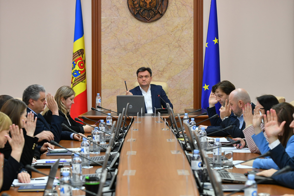 Moldova suspendă participarea la Tratatul cu privire la Forțele Armate Convenționale în Europa