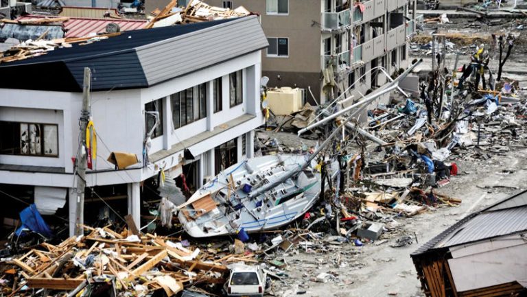 Alertă de tsunami în Japonia. 20 de cutremure s-au produs într-o oră