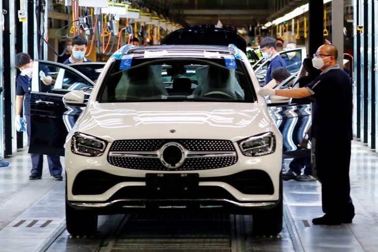 Mercedes taie preţurile automobilelor electrice în China