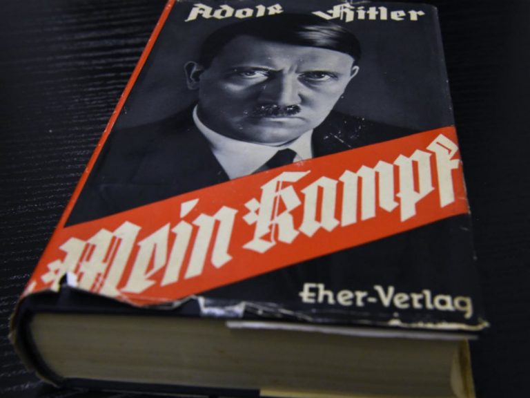 ‘Mein Kampf’, ‘cadoul perfect’ de Crăciun în Noua Zeelandă