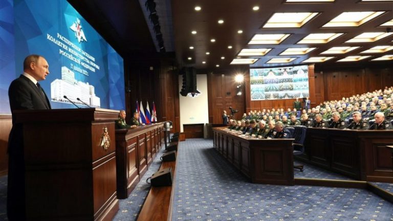 Discursul integral al preşedintelui Rusiei în ședința extinsă a Colegiului Ministerului Apărării
