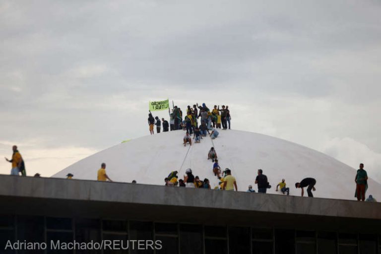 Congresul brazilian a fost evacuat după invazia bolsonariştilor