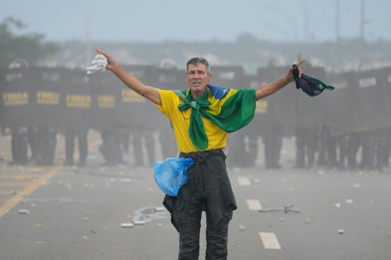 Reacţiile cancelariilor străine după tentativa de insurecţie din Brazilia