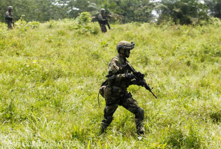 Cel puţin 10 morţi în confruntările dintre luptătorii de gherilă din Columbia – VIDEO