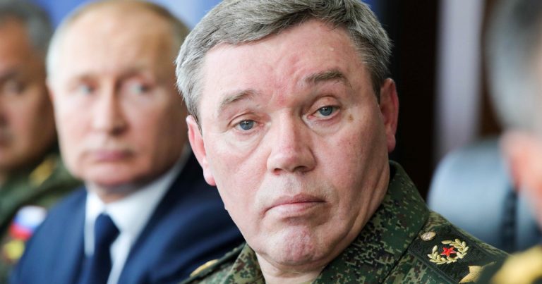 Bloggerii militari ruşi scriu că Putin i-ar fi luat lui Gherasimov conducerea operaţiunii din Ucraina