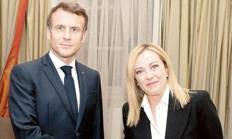 Macron o va primi marţi pe Meloni la Palatul Elysée
