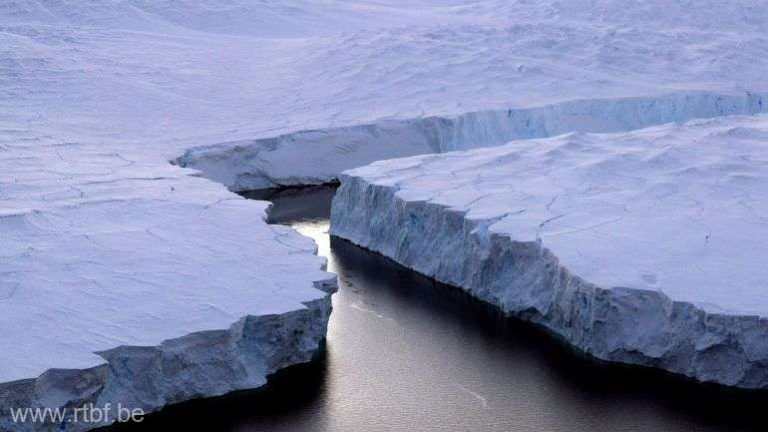 Topirea rapidă a gheţurilor din Antarctica va încetini dramatic fluxurile oceanice globale (studiu)