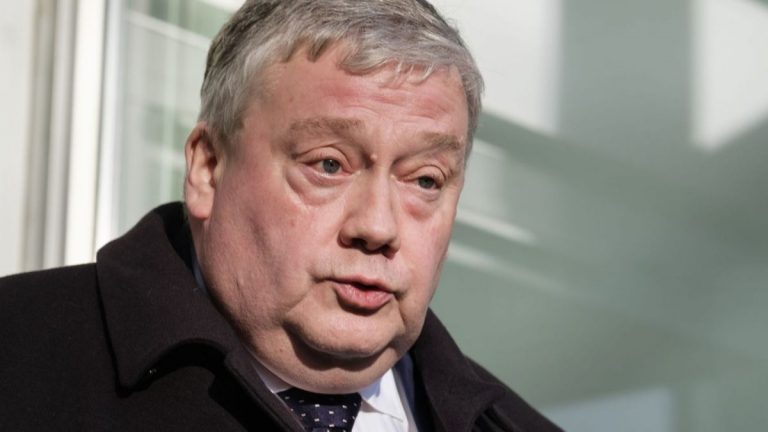 Un eurodeputat belgian îşi susţine nevinovăţia în scandalul Qatargate