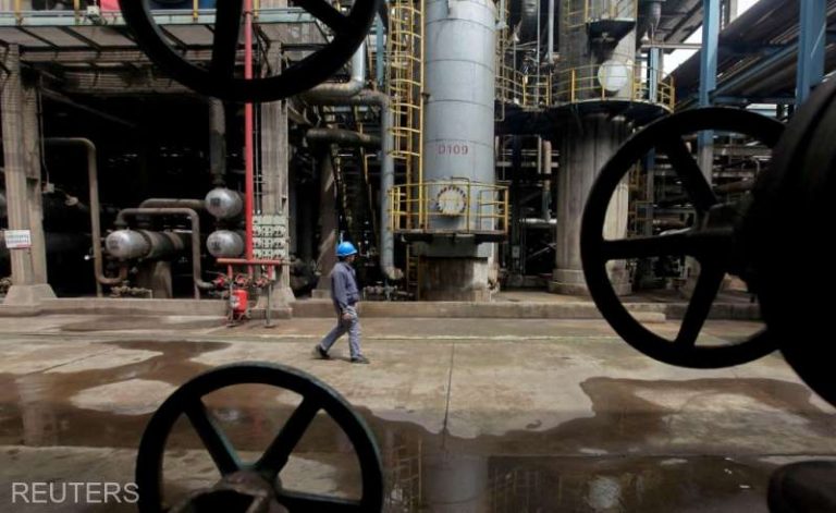 Guvernul kazah a dat în judecată mai multe companii petroliere pentru venituri de ordinul miliardelor de dolari(Bloomberg)