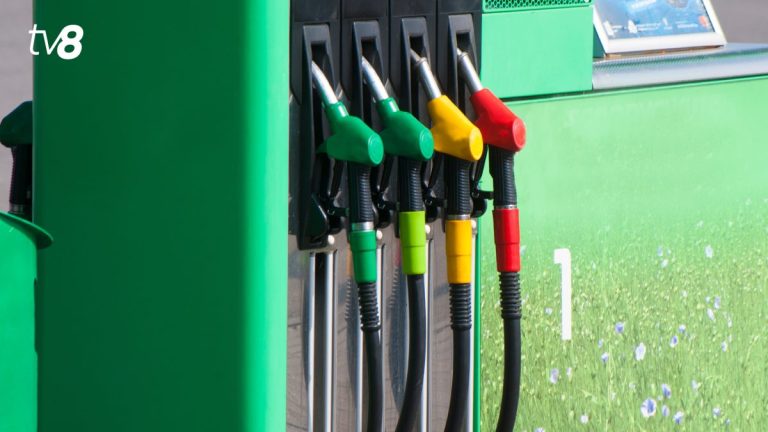 Ușoară ieftinire a benzinei și motorinei