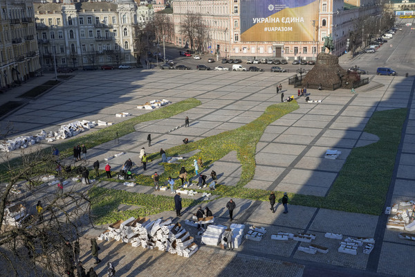 Două milioane de lalele au acoperit piața din Kiev