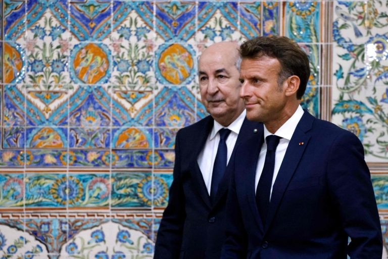 Parisul şi Algerul promovează o ‘dinamică de progres ireversibil’ în relaţiile lor