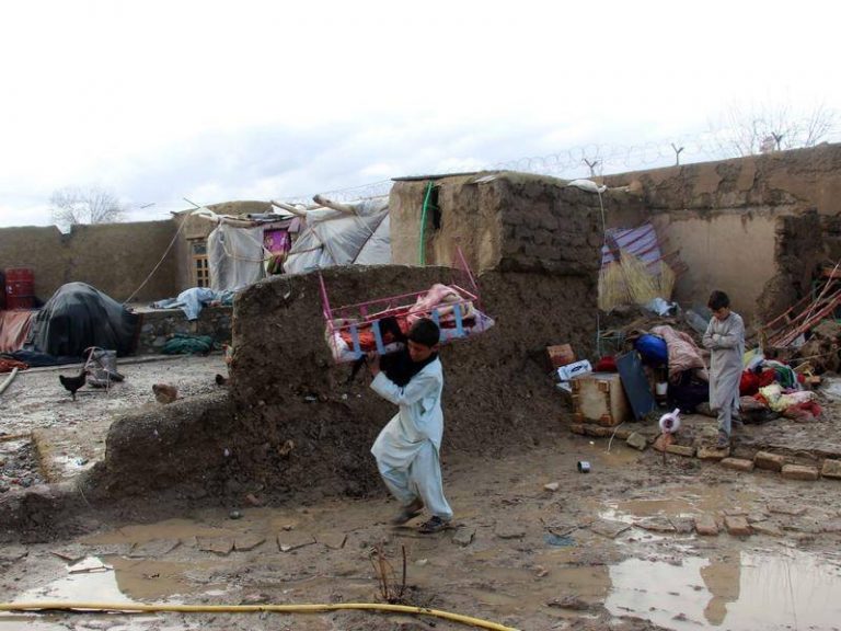 Cel puţin 20 de persoane au murit în urma unor viituri în sudul Afganistanului