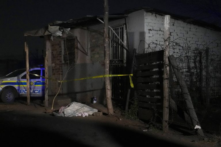 Cel puțin 16 morți după o scurgere de gaz în Africa de Sud