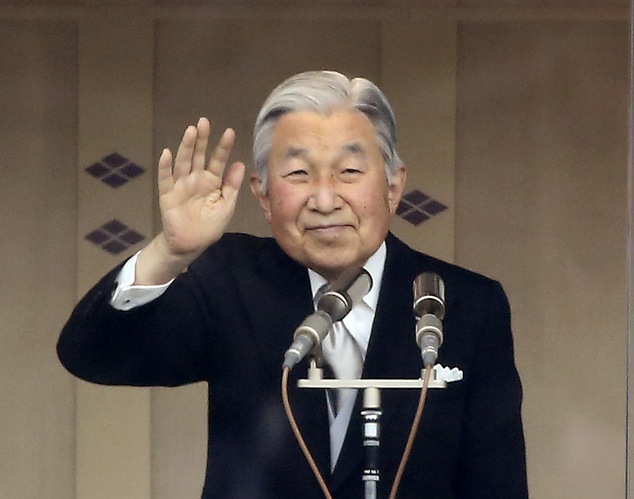 Împăratul Akihito îndeamnă Japonia să creeze legături strânse cu lumea