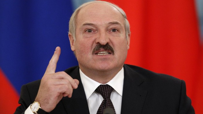 Lukașenko spune că Belarus se pregătește de război