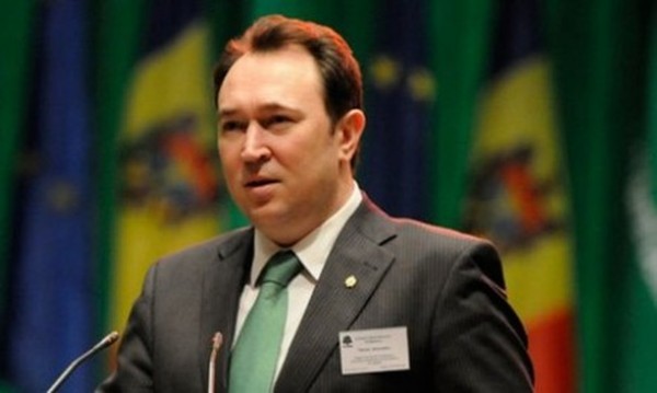 Republica Moldova : Ministrul justiţiei, Alexandru Tănase, demisionează